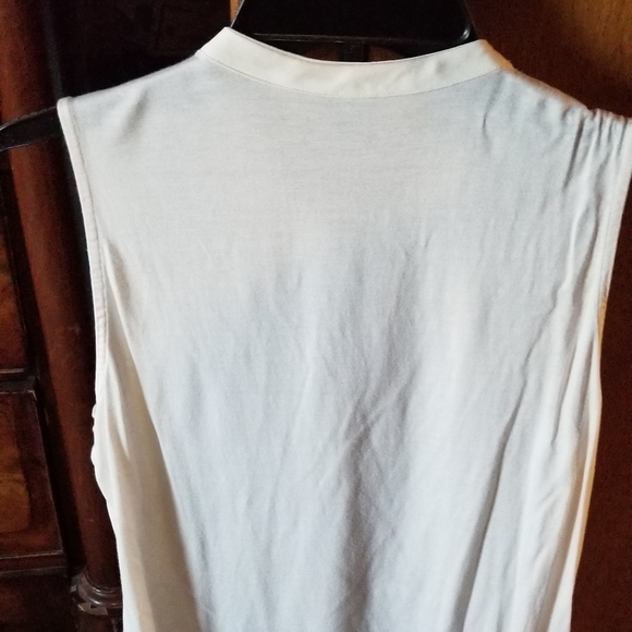 Top - Picture 3 of 3